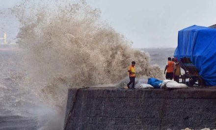 Cyclone Biparjoy: බිපර්ජෝයි සුළි කුණාටුව බිහිසුණු වන ලකුණු