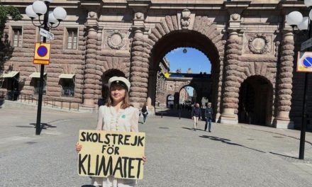 Greta Thunberg: ග්‍රේටා තුන්බර්ග් උපාධිය දිනා ගනී