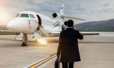 Private jets: ප්‍රකෝටිපතියන්ගේ දේශගුණික වැය බර දුප්පතුන් ගෙවිය යුතු ඇයි ?